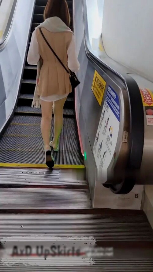 chn24061813.mp4 000000166