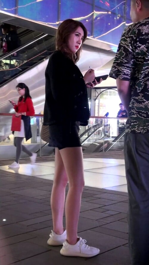 1.mp4 000180200 864x1536