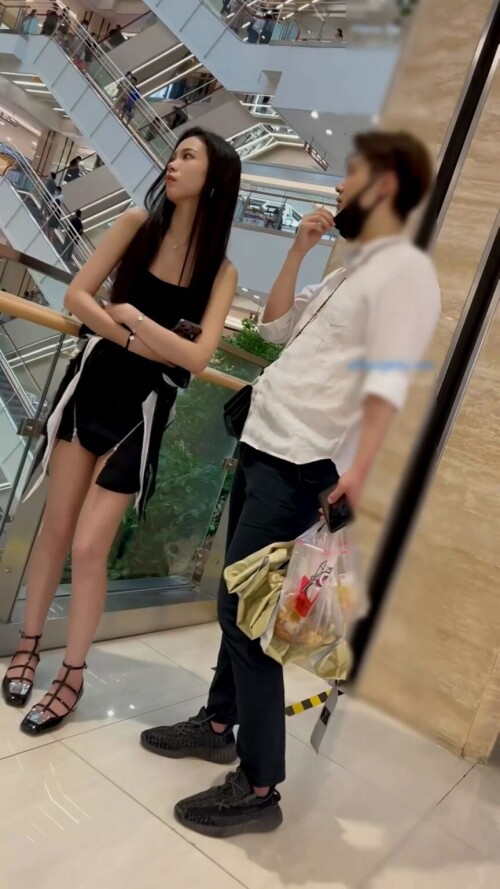 2.mp4 000222966 864x1536