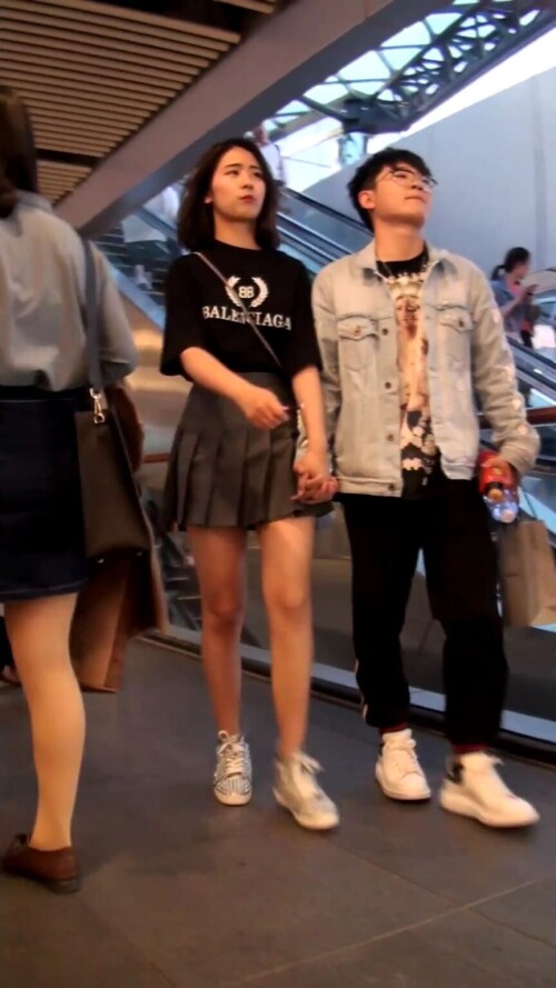 12.mp4 000022280 864x1536