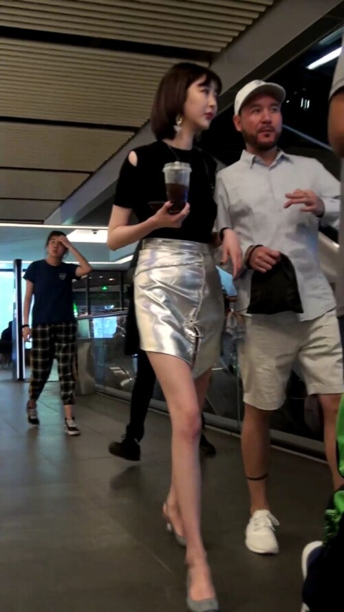 14.mp4 000050200 864x1536