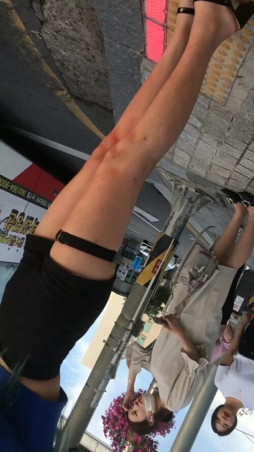 시내 허벅지초커년.mp4 000027084 864x1536