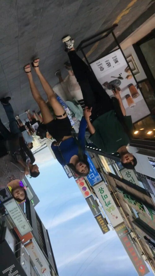 시내 허벅지초커년.mp4 000096685 864x1536