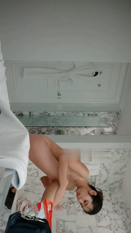 chn24072814.mp4 000916833 864x1536