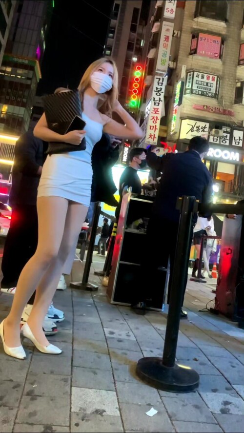 클럽줄 금발녀원본.mp4 000068083