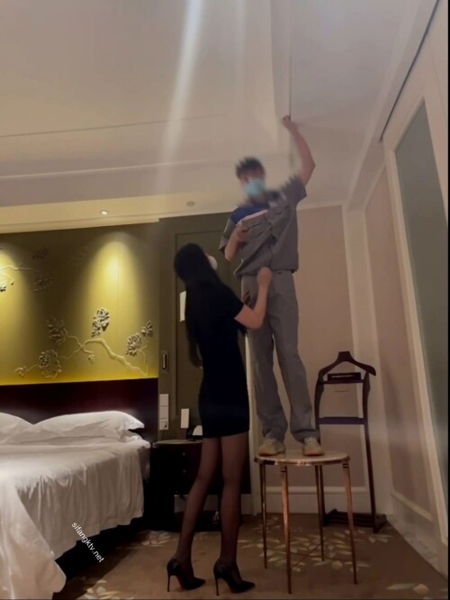 chn24080104.avi 000010218