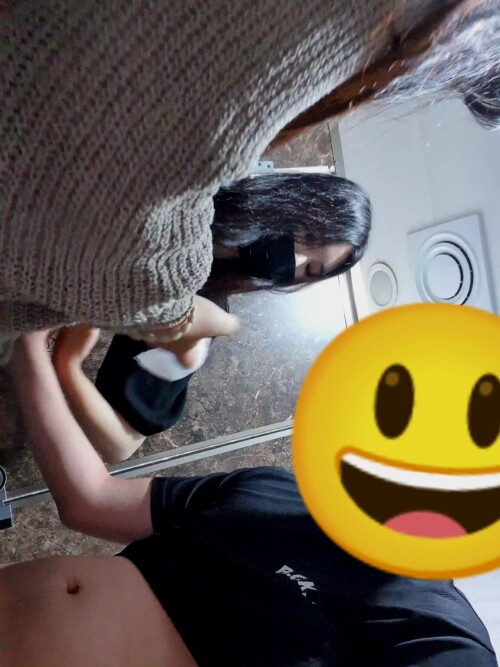 명이가슴보이면서 대딸 9만딸.mp4 000248456 1152x1536