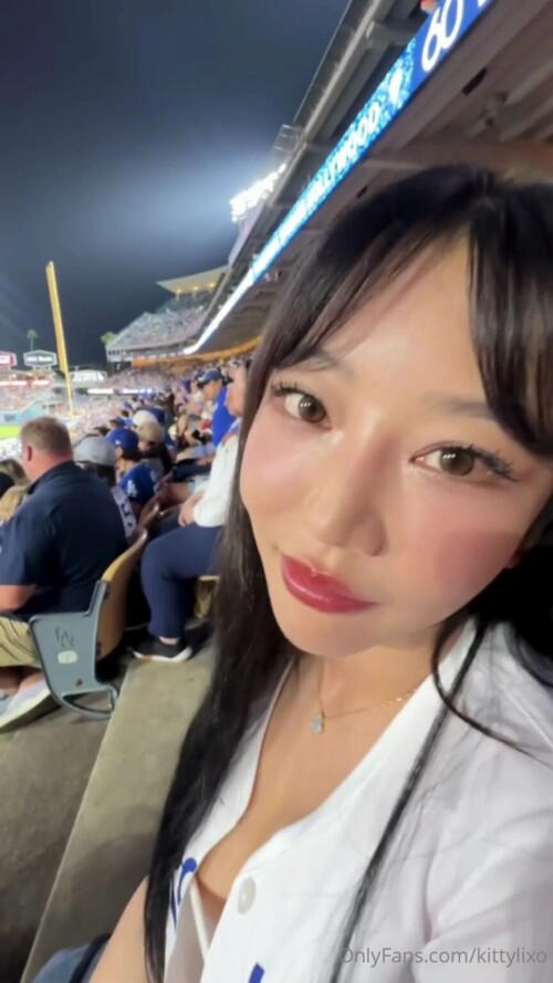 1 5.mp4 000118151 864x1536