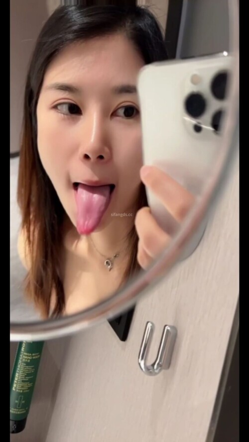 chn24091305.mp4 000270166 864x1536