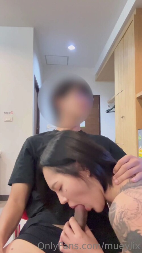 onlyfans mueylix.mp4 000074282 864x1536