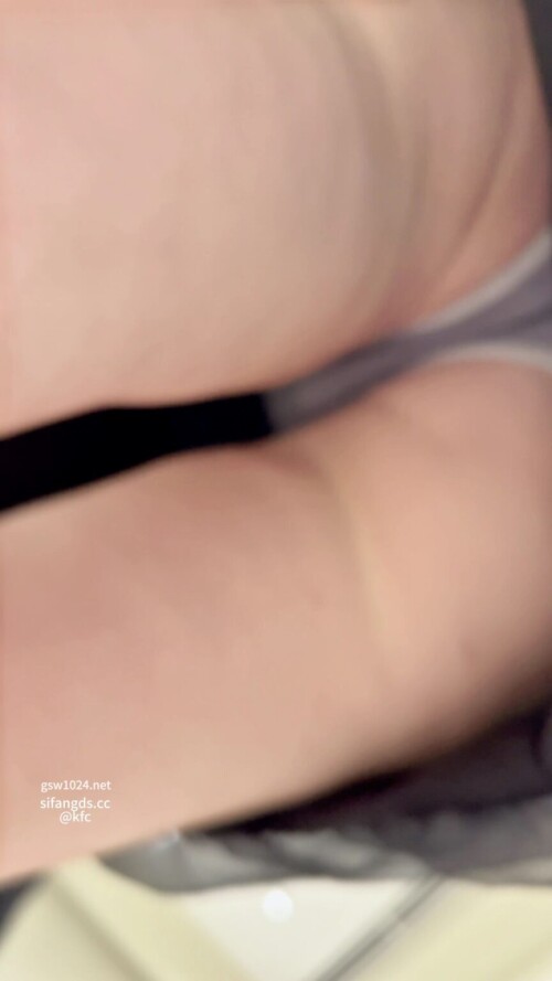 2.mp4 000259100 864x1536