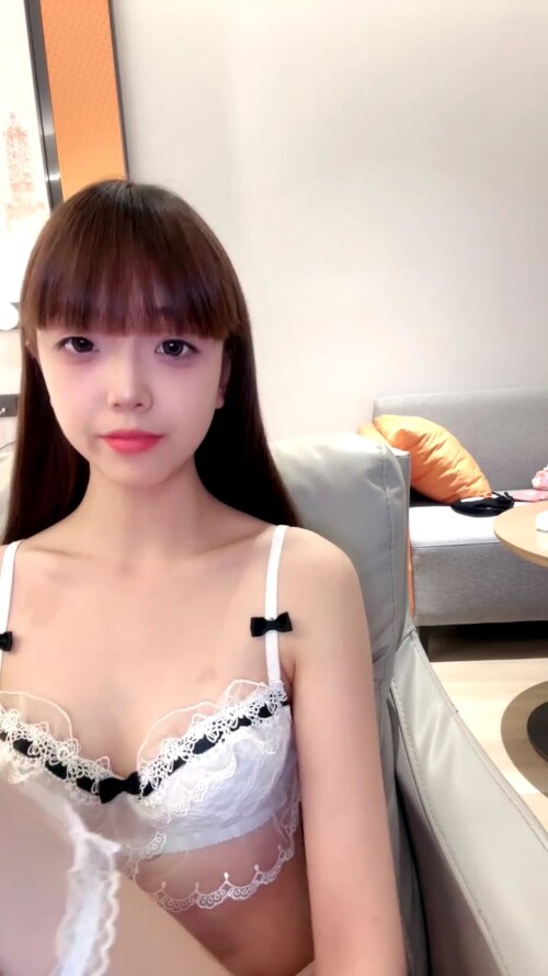 小奶昔 20241010 024822 207.mp4 000018133