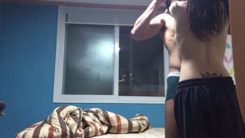 파란 벽지.MOV 000047195 1536x864
