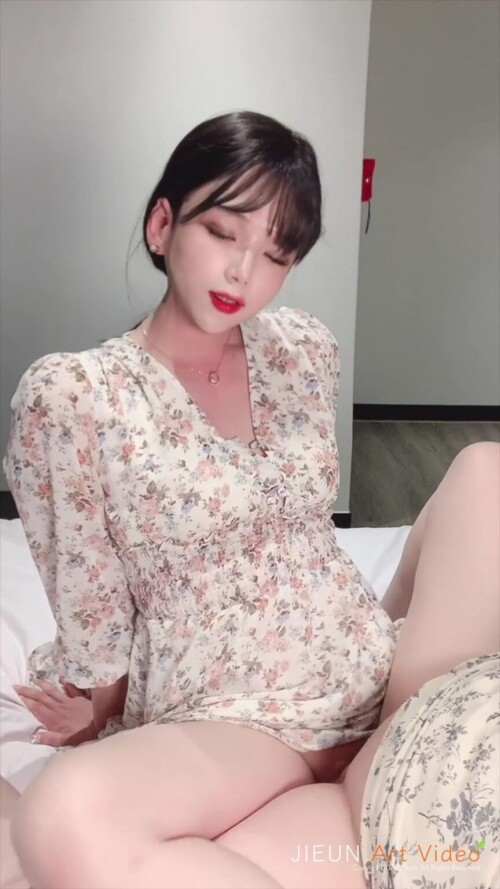 CD가 여친한테 삽입 질싸 후 눈치봄.mp4 000202410 864x1536