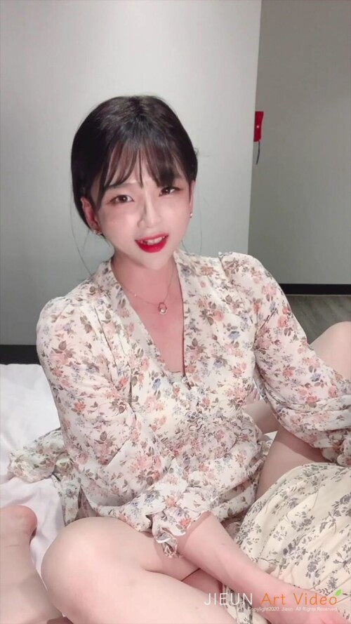 CD가 여친한테 삽입 질싸 후 눈치봄.mp4 000270478 864x1536