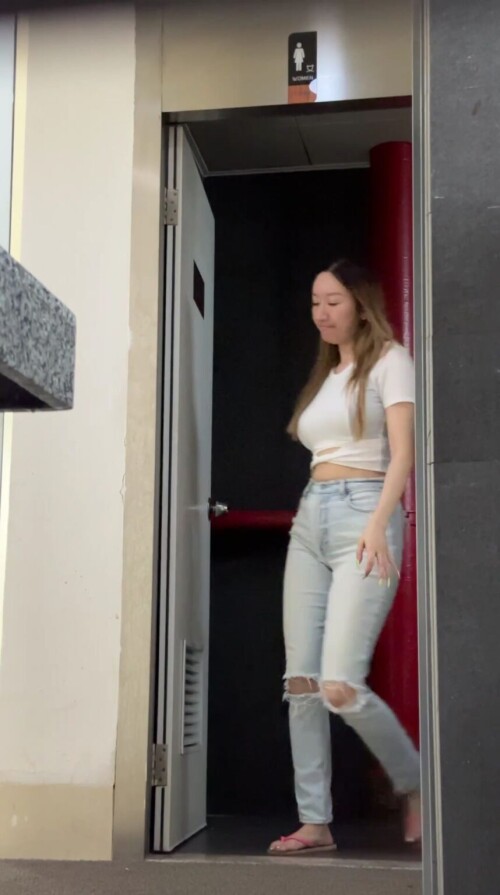 1 18.mp4 000002306 858x1536