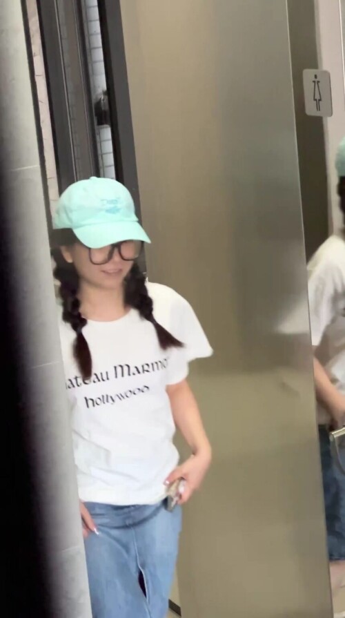 1 28.mp4 000001750 858x1536