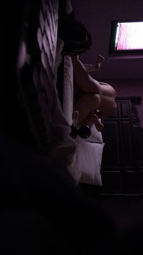 IMG 1076.mov 000927183 864x1536