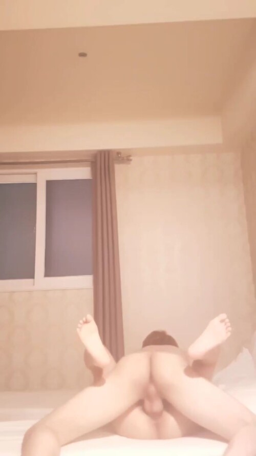 어린 가슴 큰 슬렌더 2대1 쓰리썸.mp4 000793158