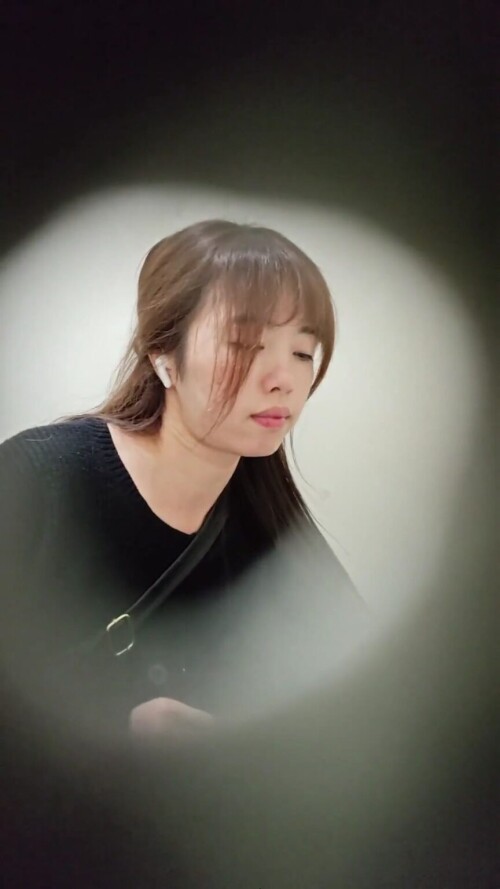 chn24111611.mp4 000744400 864x1536