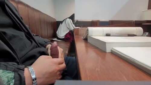 2021 04 27 21 10 39 RFGhvR9juUTGNXMW.mp4 000001333