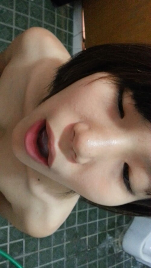 rabbit 3.mp4 000061331 864x1536