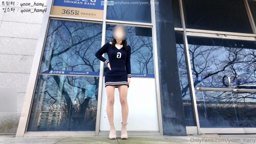 대낮에 은행앞에서 떡치는 년놈들.mp4 000002133
