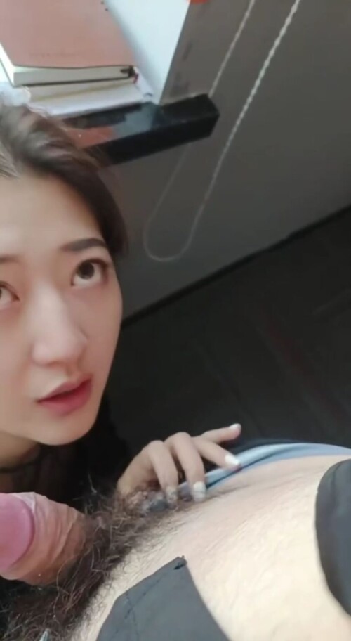 极品反差婊：朋友的反差婊女友，私底下又骚又贱，被大屌征服，一副楚楚可怜的模样吞食大屌！.mp4 000006333 842x1536