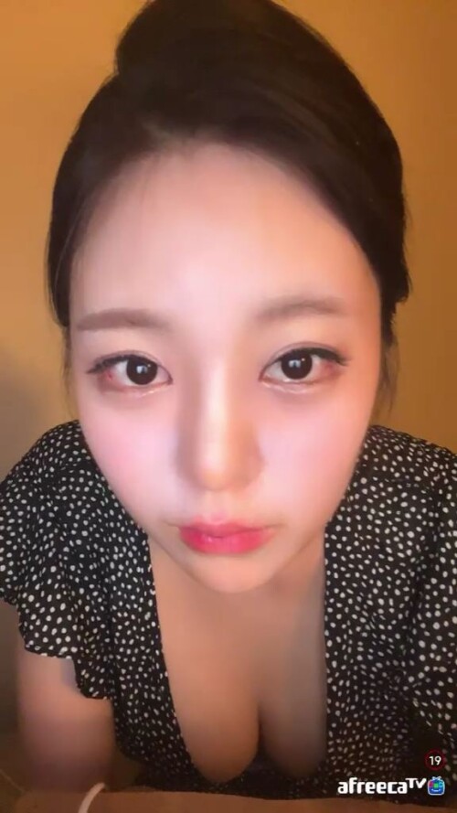 젤리젤리뽀 otamoto 220621 3분38초.mp4 000040158