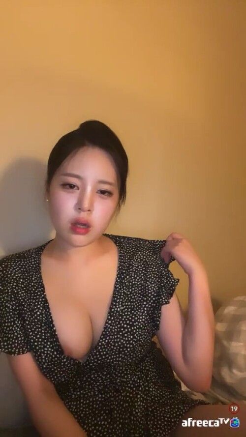 젤리젤리뽀 otamoto 220621 3분38초.mp4 000222130