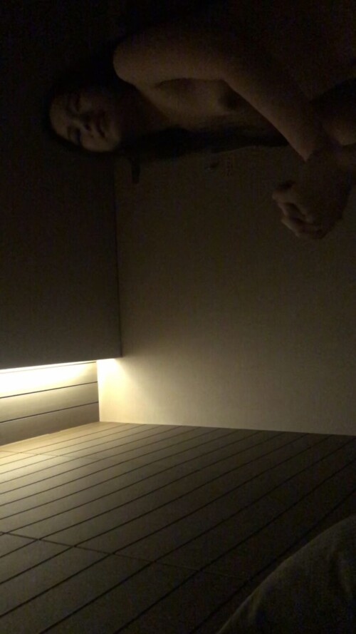 ¦¿ ¦.MOV 001132943 864x1536