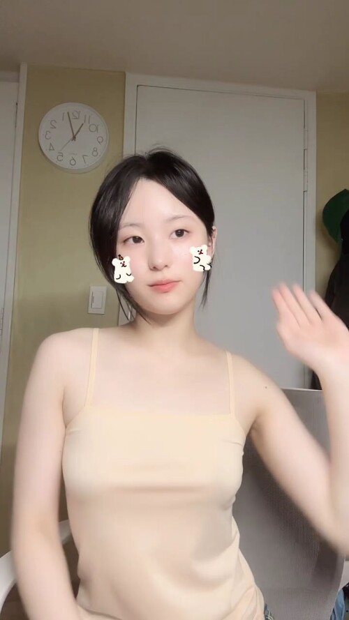 라방 존예청순녀1.mp4 000106353