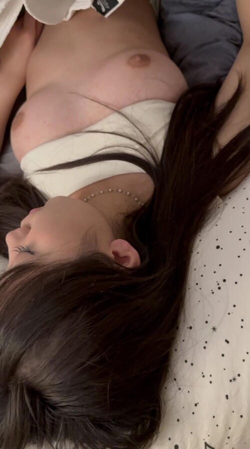 1 14.MOV 000001666 858x1536