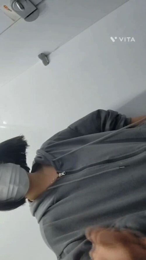 단발 회색추리닝.mp4 000053065