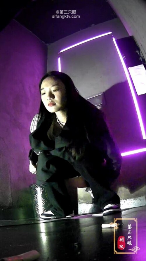 chn25020711.mp4 000296560 576x1024