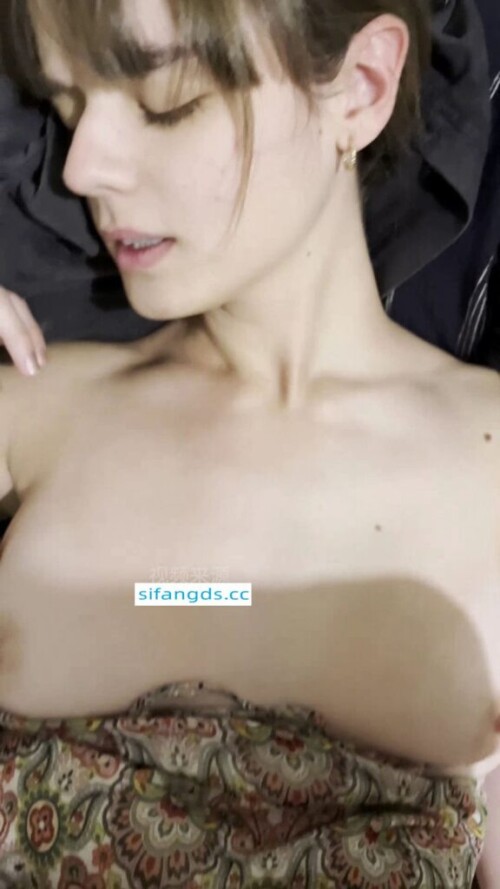 chn25020904.avi 000490740 576x1024