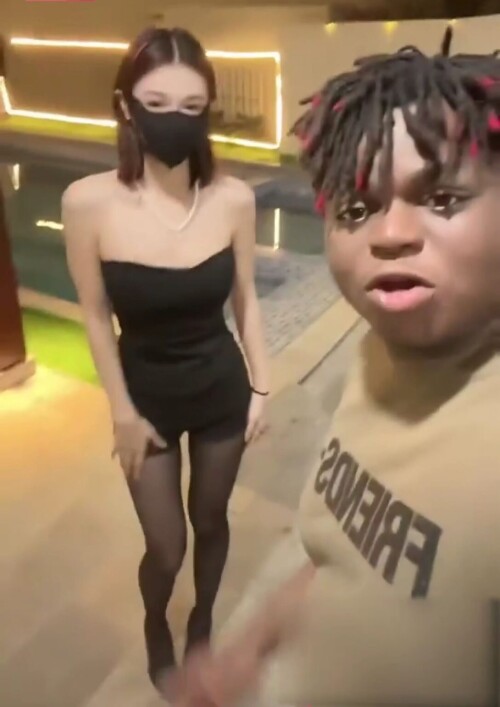 1.mp4 000000633 1 1087x1536