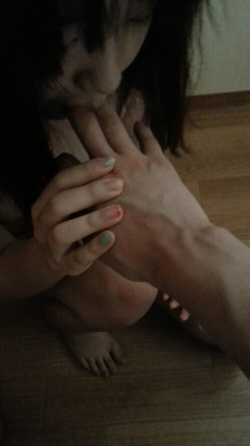 이쁜 최근자 노예녀.mp4 000704195 576x1024