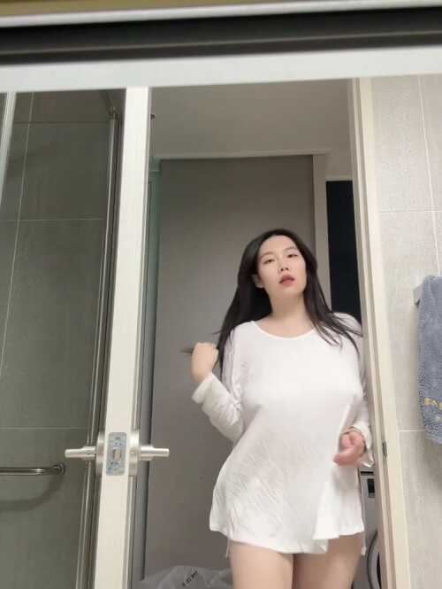 2IzQfOO onH.mp4 000001100