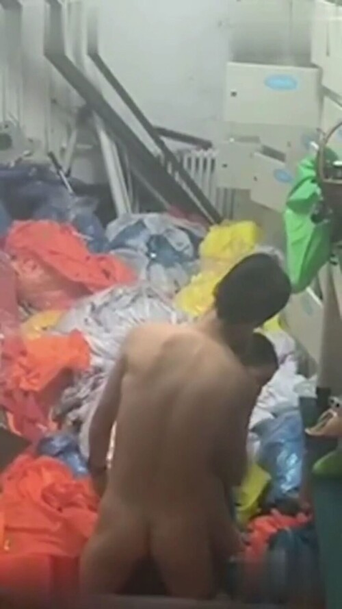 chn25030901.mp4 000110166 864x1536