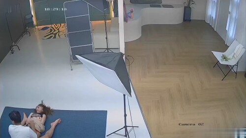 스튜디오 사진작가.mp4 000388040