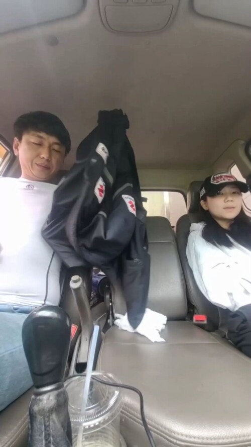 포터남 모자 풋딸녀.mp4 000300213 864x1536