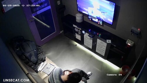 2104 0vd8W8.mp4 000781400 1536x864