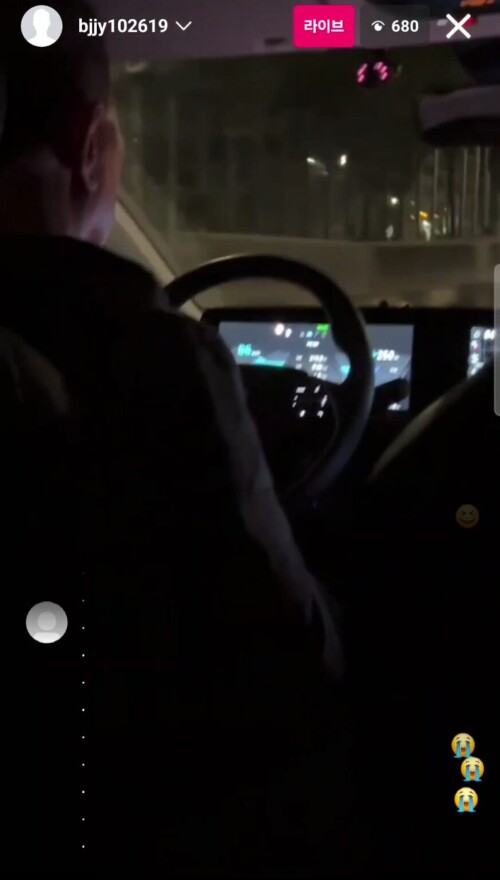 인스타 윤공주 택시기사 몰래 보지노출.mp4 000100459 873x1536