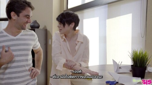 [THSUB] Cadey Mercury Bratty Sis Stuck On My Step Sister.mkv snapshot 02.16.116