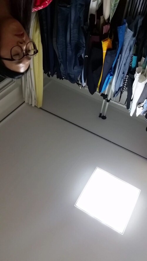 옷방 몰래촬영.mp4 000160738 864x1536