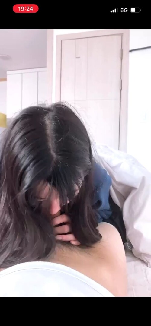 2890325642 AYiPGMfe d57161fa509e612e66eef264e213a34c6b3a567a.MOV 000003383