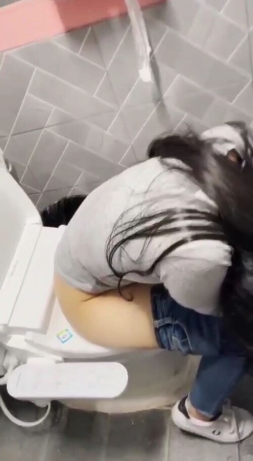 5 6111664902303124808.mp4 000000879