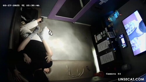 2105 0WMp26.mp4 000769400 1536x864