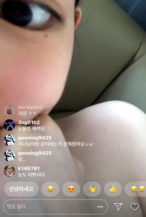 몸매 좋은 인스타 라방녀.mov 000357690 692x1024